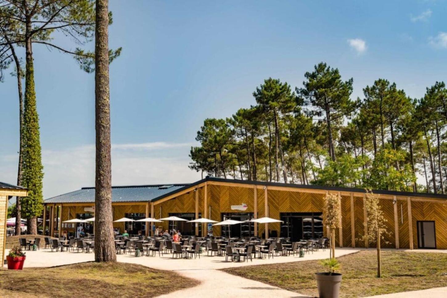Campsite Sbvacances Confort 2ch Et 1sdb, Environnement Calme Et Verdoyant Dans 4 Etoiles Saint-Julien-en-Born